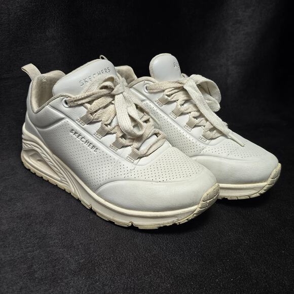 Skechers White Elevated Heel Comfort Sneaker Tennis Shoe - Picture 1 of 11